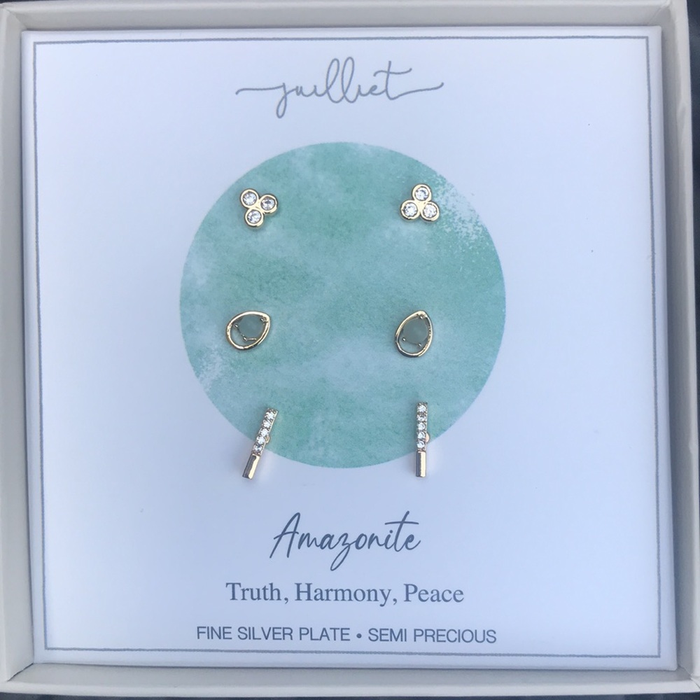 💎Dainty precious earring stud!!